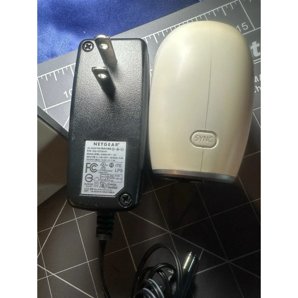 NETGEAR VMB3000 Arlo Camera Base station & (1) Camera W/power Cord